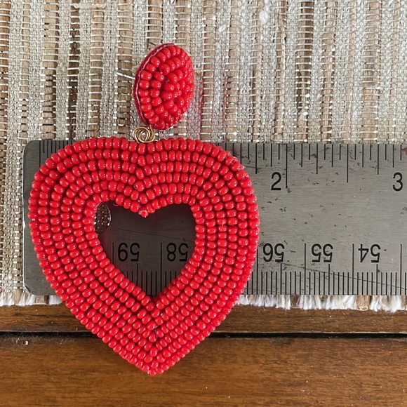 Red Heart, beaded 2 1/2” drop earrings - Picture 5 of 5